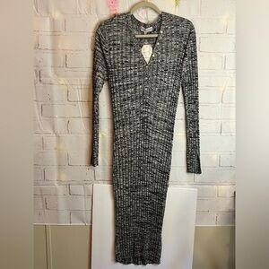 WIND & WILLOW PEARL BUTTON SWEATER DRESS LARGE, Lots of Stretch
